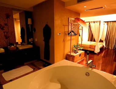 杭州江干养生会所的黄昏恋：当爱情遇上八十岁